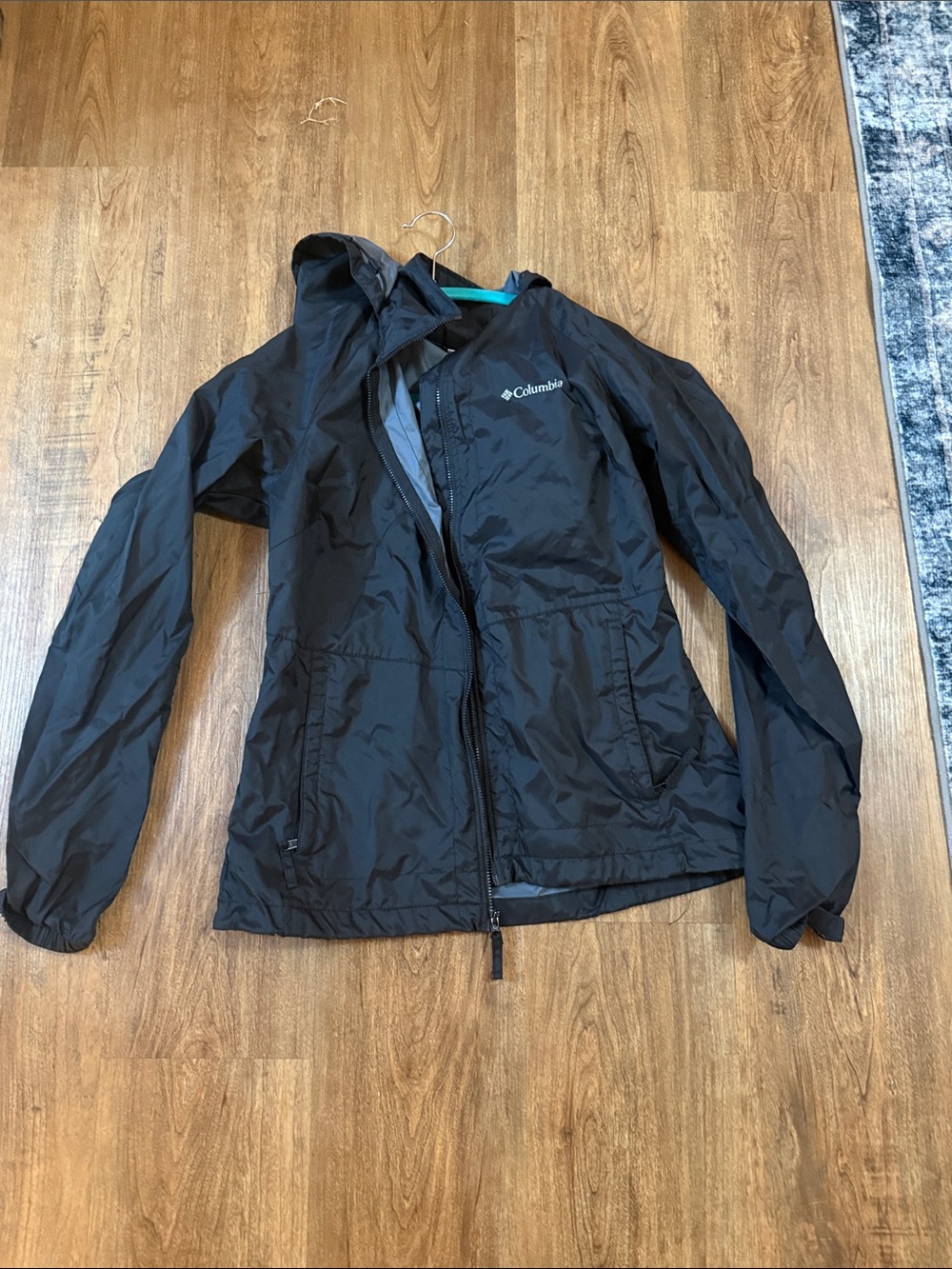 Columbia Black Hooded Lightweight Jacket